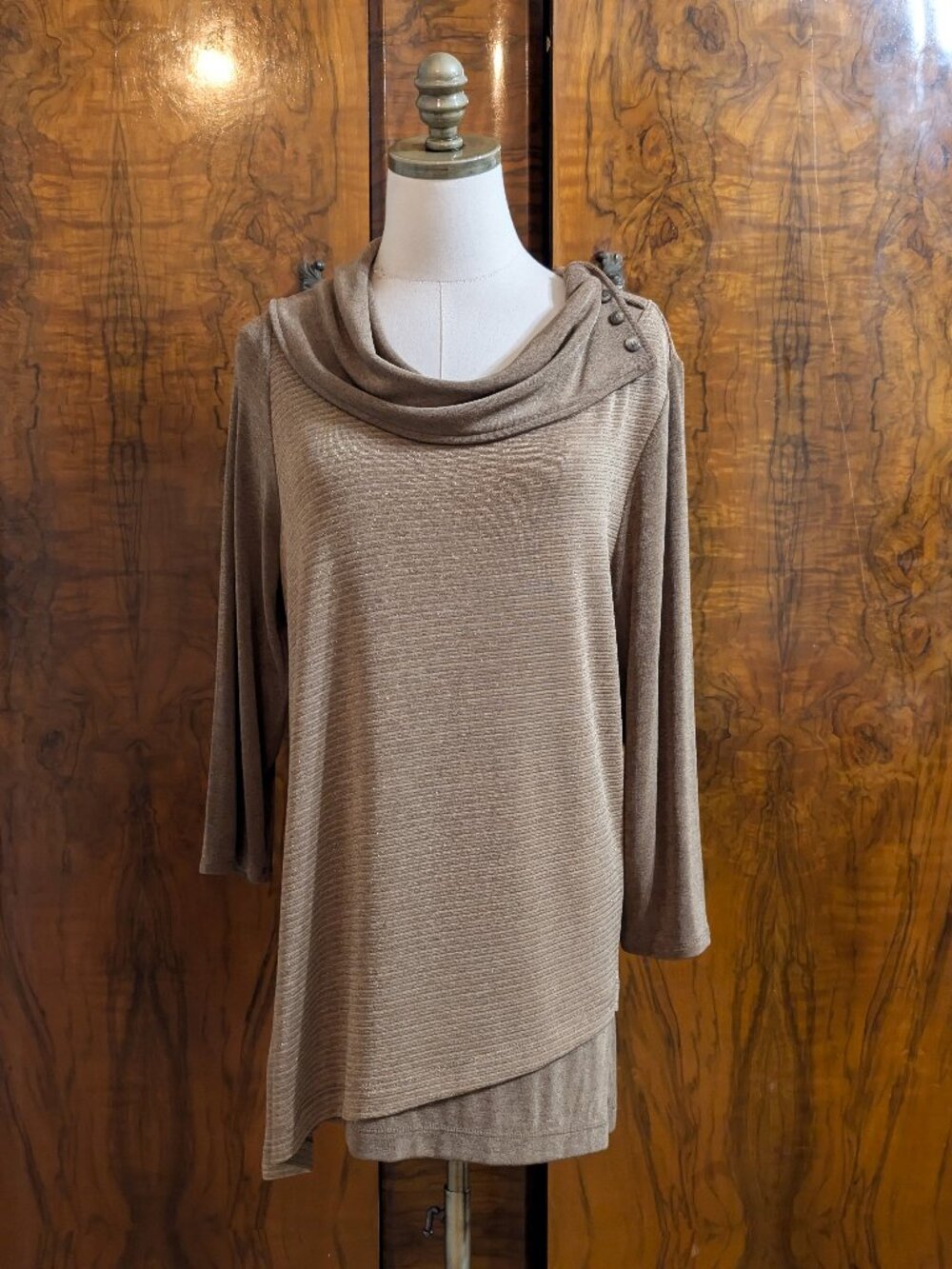 Chicos Travelers Tunic Size M 1 Metallic Gold Taupe Asymmetric Cowl Neck Travel